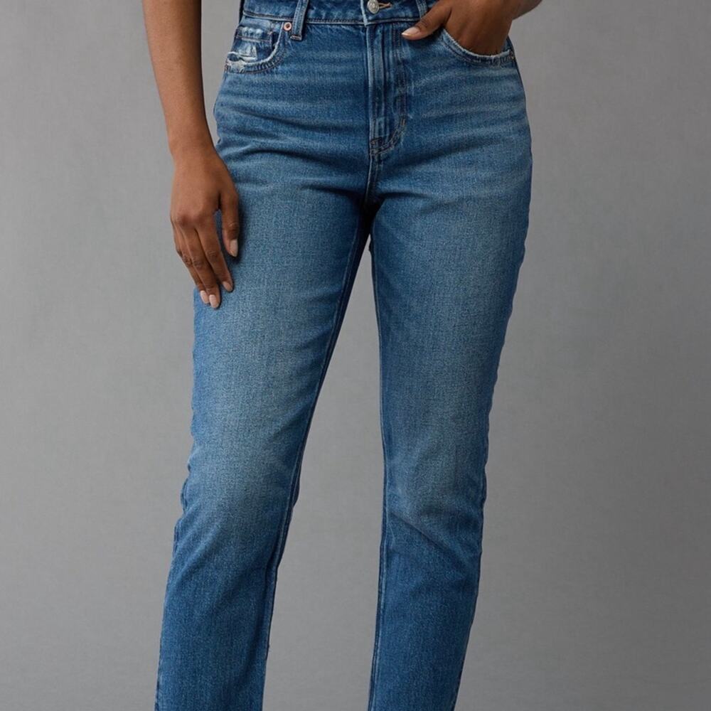AE striged Mom Jeans